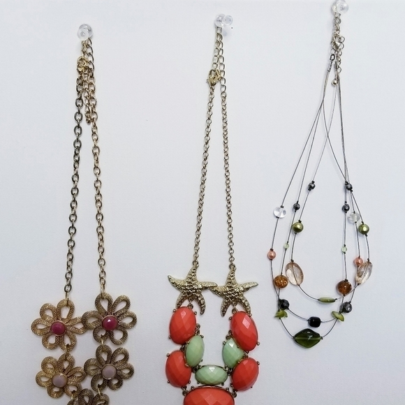 Lot of 5 Vintage to Now Statement Necklaces - Picture 6 of 7